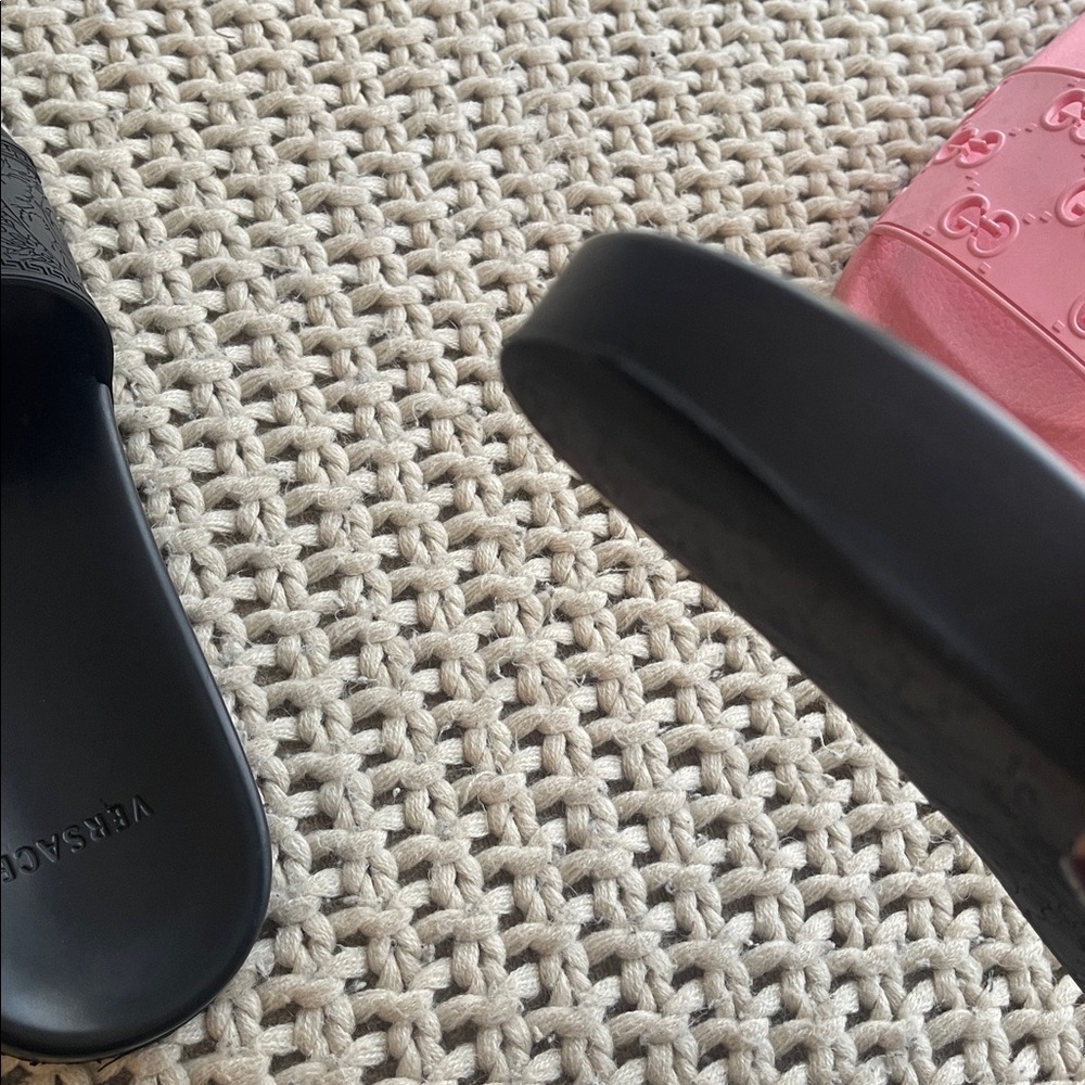 Versace Black Slides with Gold Medusa Emblem beautiful 38 - Picture 16 of 16